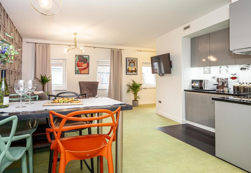 Oomph Wroclaw Deluxe Apt Ruska Apartment Exterior photo
